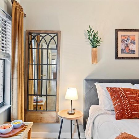 Artist'S Tower Townhome Just Renovated W Loft Gainesville Exterior foto